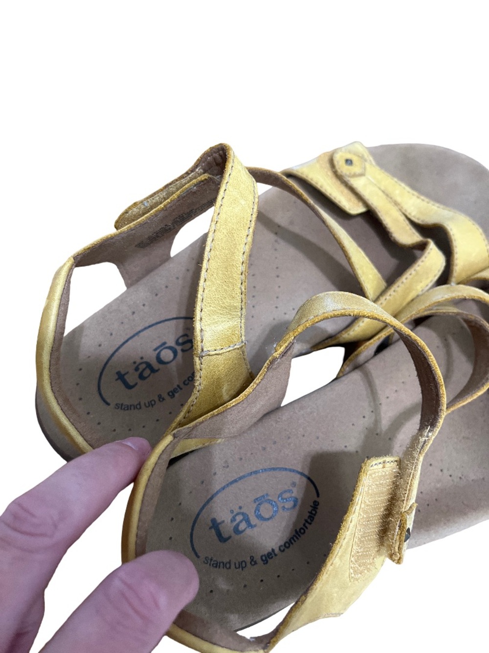 Taos Women’s Size 8 Mustard Yellow Leather Adjustable Strap Sandals - Picture 4 of 6